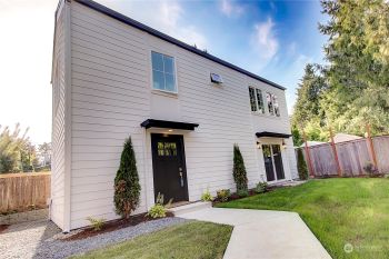 712 NW 95th Street , Seattle, WA 98117