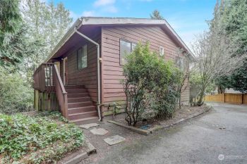 3232 S 164th Street , SeaTac, WA 98188