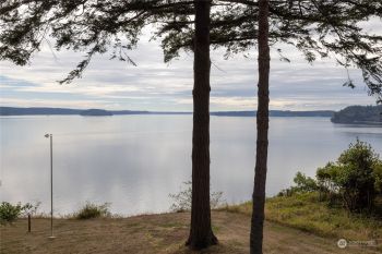 1124 Queets Drive , Fox Island, WA 98333
