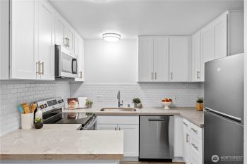 13932 NE 60th Street #150, Redmond, WA 98052