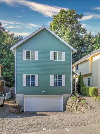 6409 NE Fern Street , Suquamish, WA 98392
