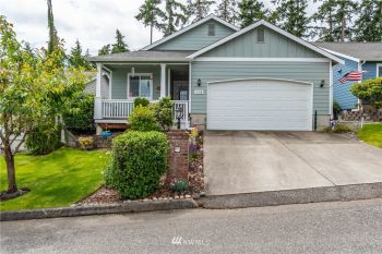 119 NW 12th Court , Oak Harbor, WA 98277