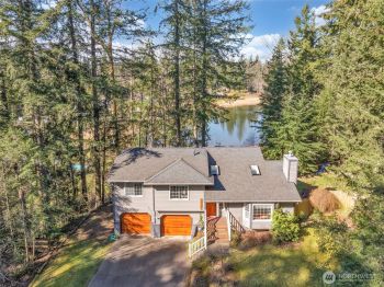 22504 SE 329th Street , Black Diamond, WA 98010
