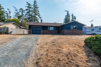 1008 Ridgeway Drive , Oak Harbor, WA 98277