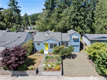 121 Dora Avenue , Bremerton, WA 98312