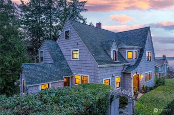 98 West Road , Tacoma, WA 98406