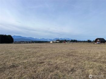 999 Woodcock Road , Sequim, WA 98382