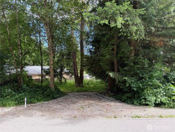 688 Rainbow Drive , Sedro Woolley, WA 98284