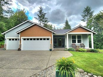 13939 Rainier View Lane SE, Yelm, WA 98597