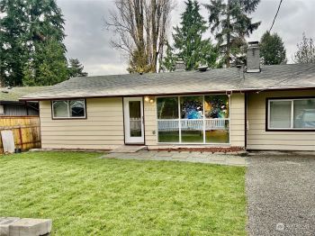 2147 N 155th Street , Shoreline, WA 98133