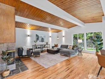 8421 240th Street SW, Edmonds, WA 98020