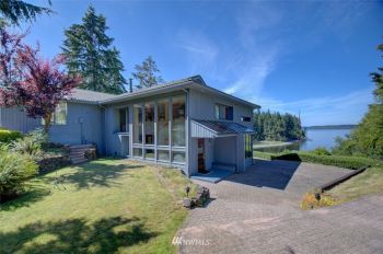 8348 Walnut Road NE, Olympia, WA 98516