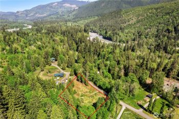 9269 Cornell Creek Road , Deming, WA 98244