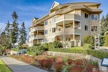 26291 Pennsylvania Avenue #201, Kingston, WA 98346