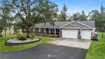 23319 36th Avenue E, Spanaway, WA 98387