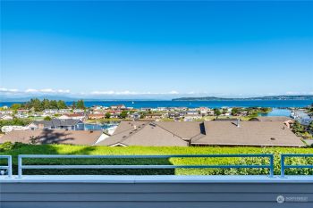 1701 Fireweed Drive , Oak Harbor, WA 98277