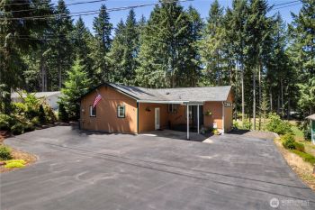 81 E Dunoon Place , Shelton, WA 98584