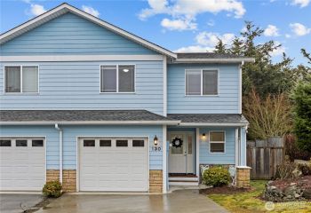 130 NE Melrose Drive , Oak Harbor, WA 98277