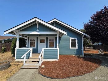 262 W Spruce Street , Sequim, WA 98382