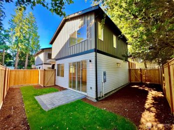 9019 Dibble Avenue NW #B, Seattle, WA 98117