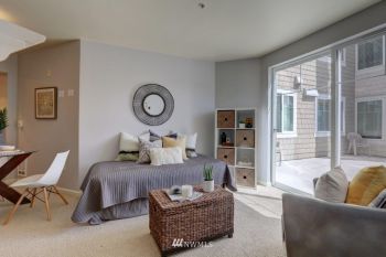 1525 NW 57th Street #211, Seattle, WA 98107