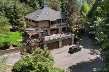 6617 247th Avenue NE, Redmond, WA 98053