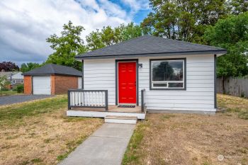 323 5th Avenue SW, Ephrata, WA 98823