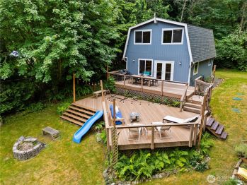 7370 Holiday Boulevard , Anacortes, WA 98221