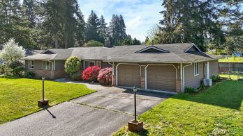 7129 6th Ave SE, Lacey, WA 98503