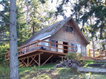 1 Beard Island , Lakewood, WA 98498