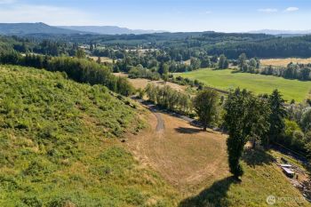 1655 Ferrier Road , Winlock, WA 98596