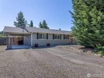41 W Loma Vista Road , Sequim, WA 98382