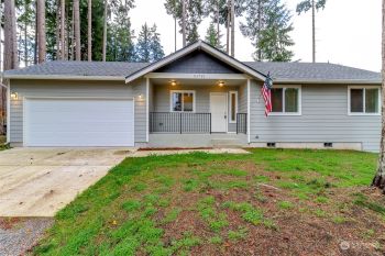 21721 N Clear Lake Boulevard SE, Yelm, WA 98597