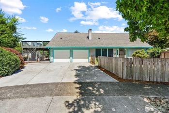 10 Lee Place , Longview, WA 98632