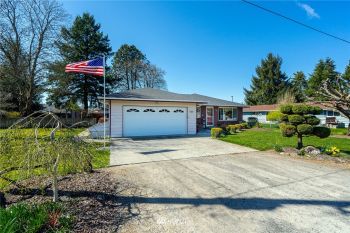909 Cowlitz Road , Centralia, WA 98531