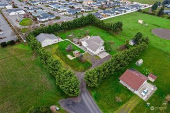 887 N Beverage Street , Sequim, WA 98382