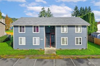 210 Portland Court SW, Pacific, WA 98047