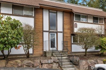 7223 224th Street S #J3, Edmonds, WA 98026