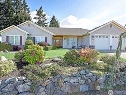 236 Edinburgh Drive , Camano Island, WA 98282