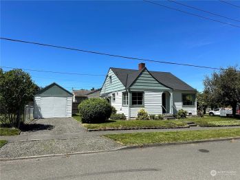 302 S Albert Street , Port Angeles, WA 98362