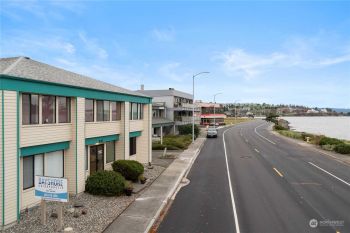 840 SE Bayshore Drive , Oak Harbor, WA 98277