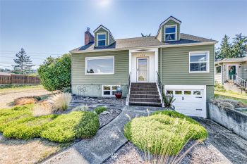424 E 12th Street , Port Angeles, WA 98362