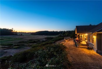 2811 Heller Road , Oak Harbor, WA 98277