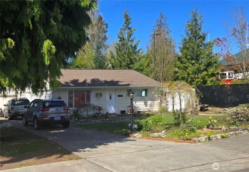 17027 37th Avenue S, SeaTac, WA 98188