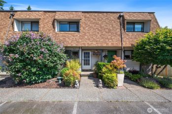 21105 80th Avenue W #103, Edmonds, WA 98026