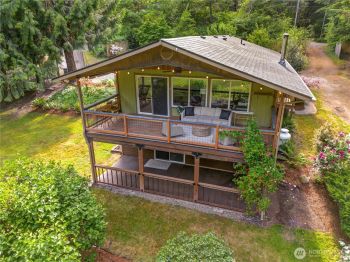 773 6th Avenue , Fox Island, WA 98333