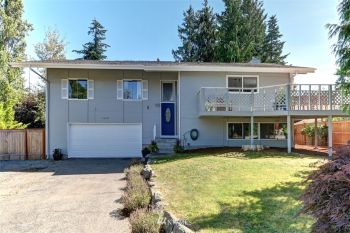 22391 32nd Avenue W, Brier, WA 98036