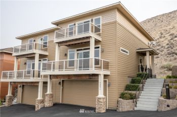 9287 Riverview Way NW #D19, Quincy, WA 98848