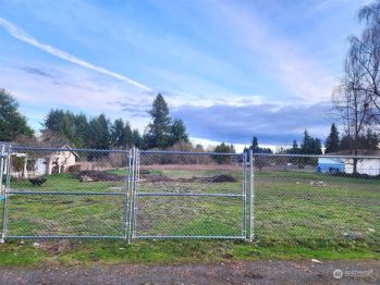 10234 4th Street SE, Yelm, WA 98597