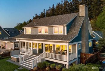6496 Bay Road , Freeland, WA 98249